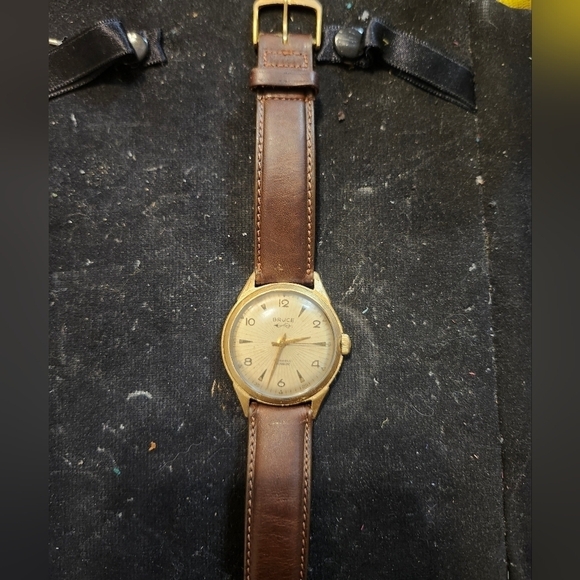 Vintage 50s or 60s Bruce Incabloc Goldtone - Picture 2 of 8